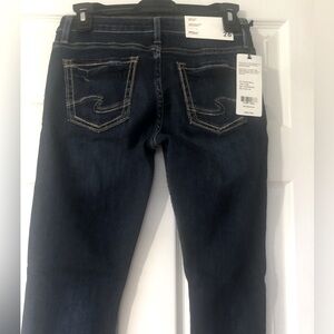 Silver Tuesday low rise skinnny jeans. Size 26x29. Indigo